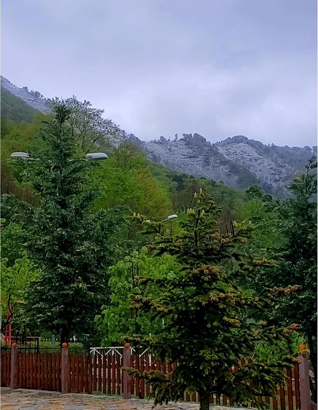 Hotel Panorama Dajt Bagian luar foto