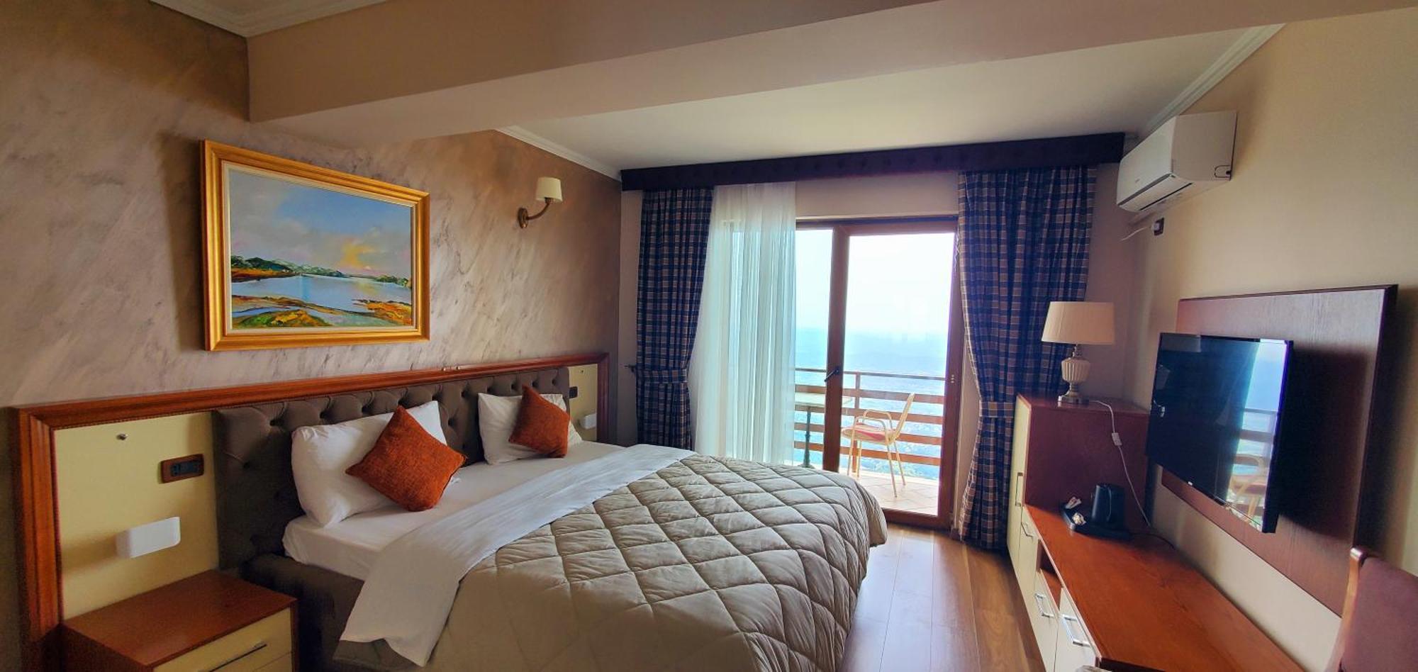 Hotel Panorama Dajt Bagian luar foto