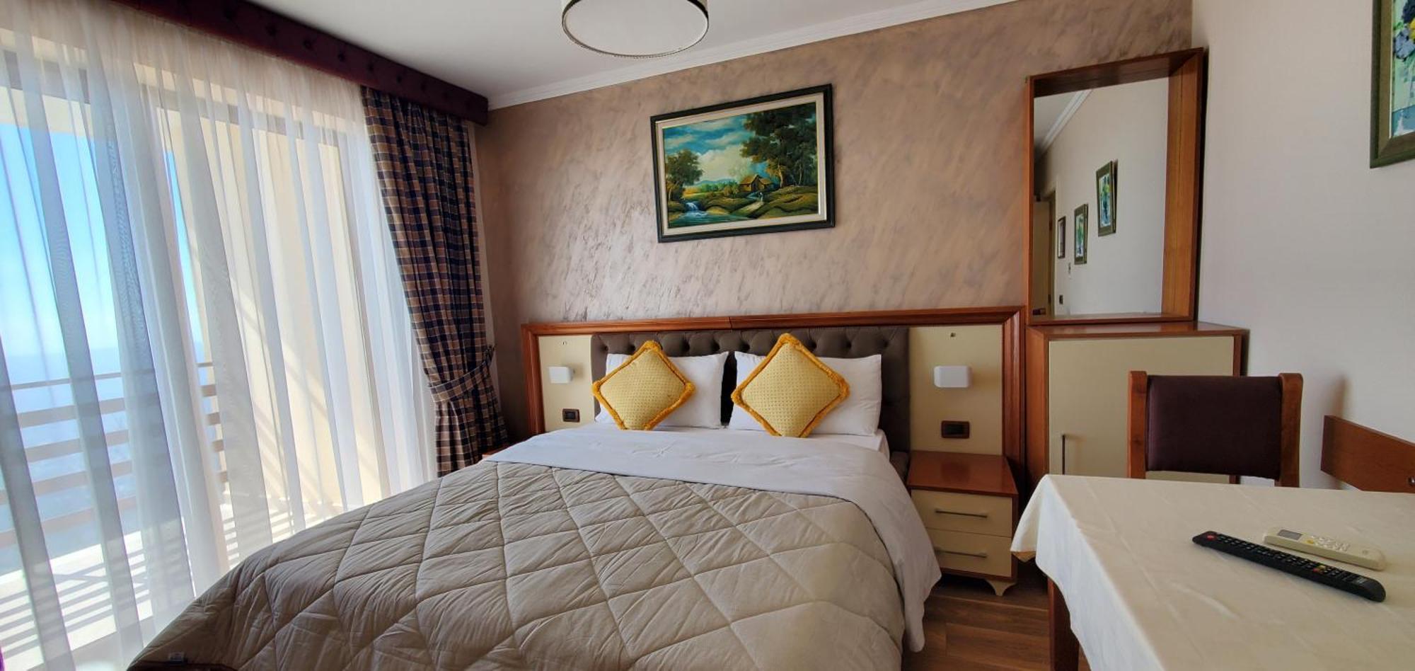 Hotel Panorama Dajt Bagian luar foto