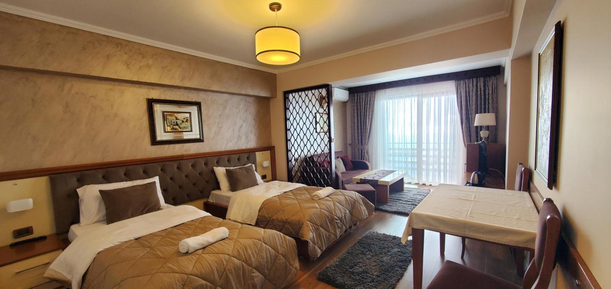 Hotel Panorama Dajt Bagian luar foto